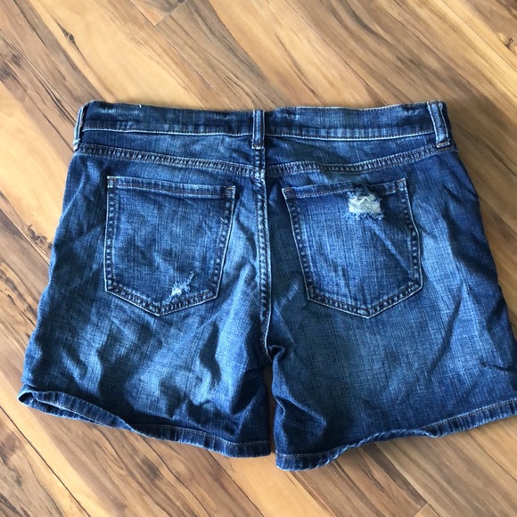 Banana Republic premium denim roll up shorts 🩳 - Picture 5 of 6